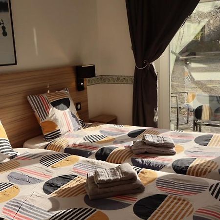 Plomodiern Le Relais De Porz Morvan מראה חיצוני תמונה